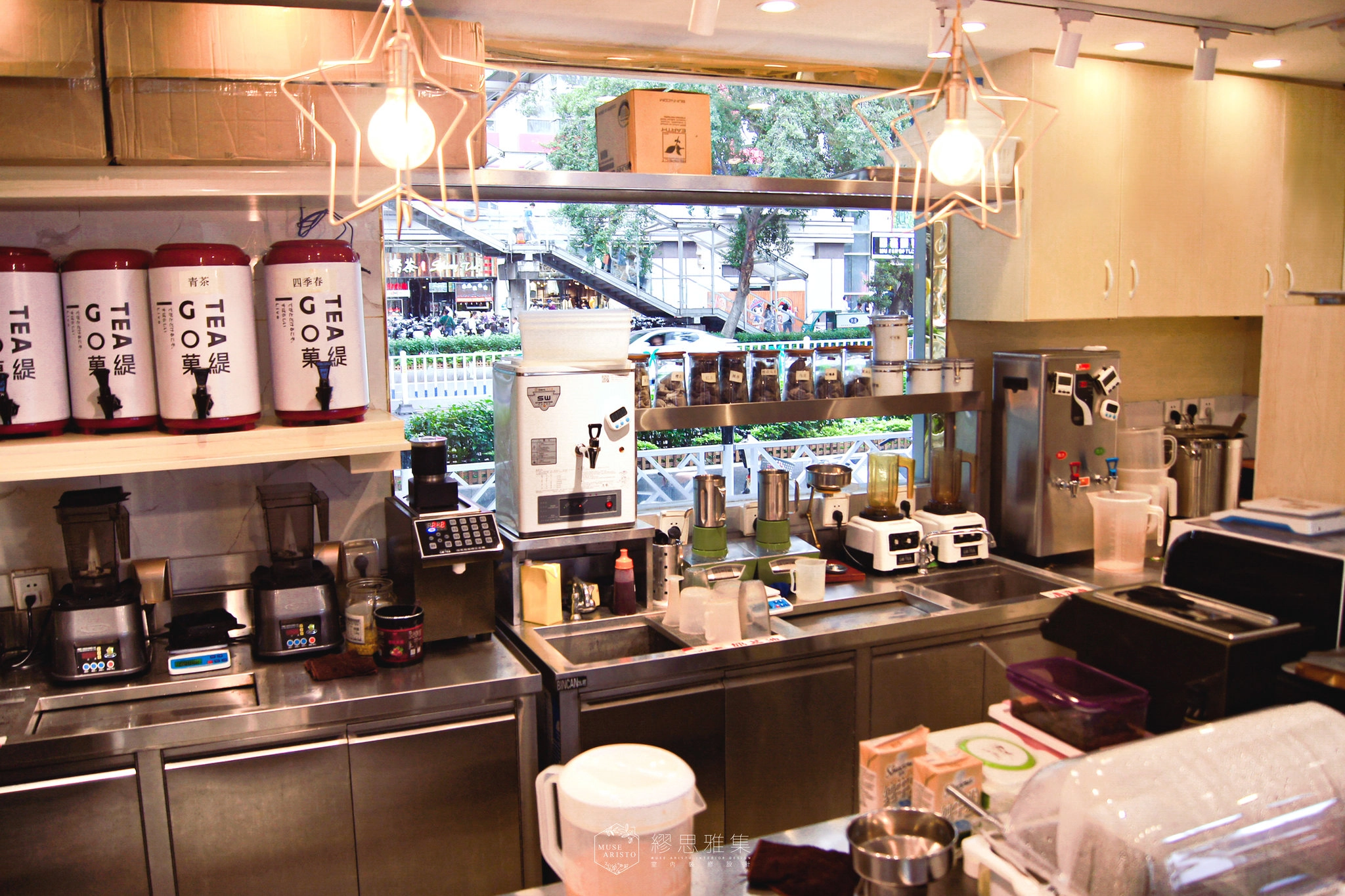 菓緹 GOTEA 朝陽廣場店｜城市心臟的一抹緋紅禮物