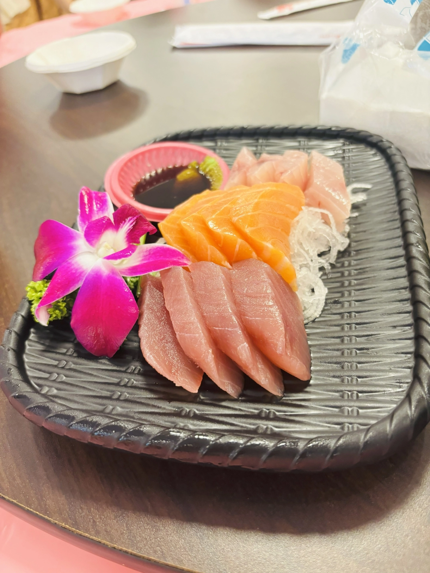 驗屋也能這麼感動？從工地到海豚，我們用心感受每一次旅程