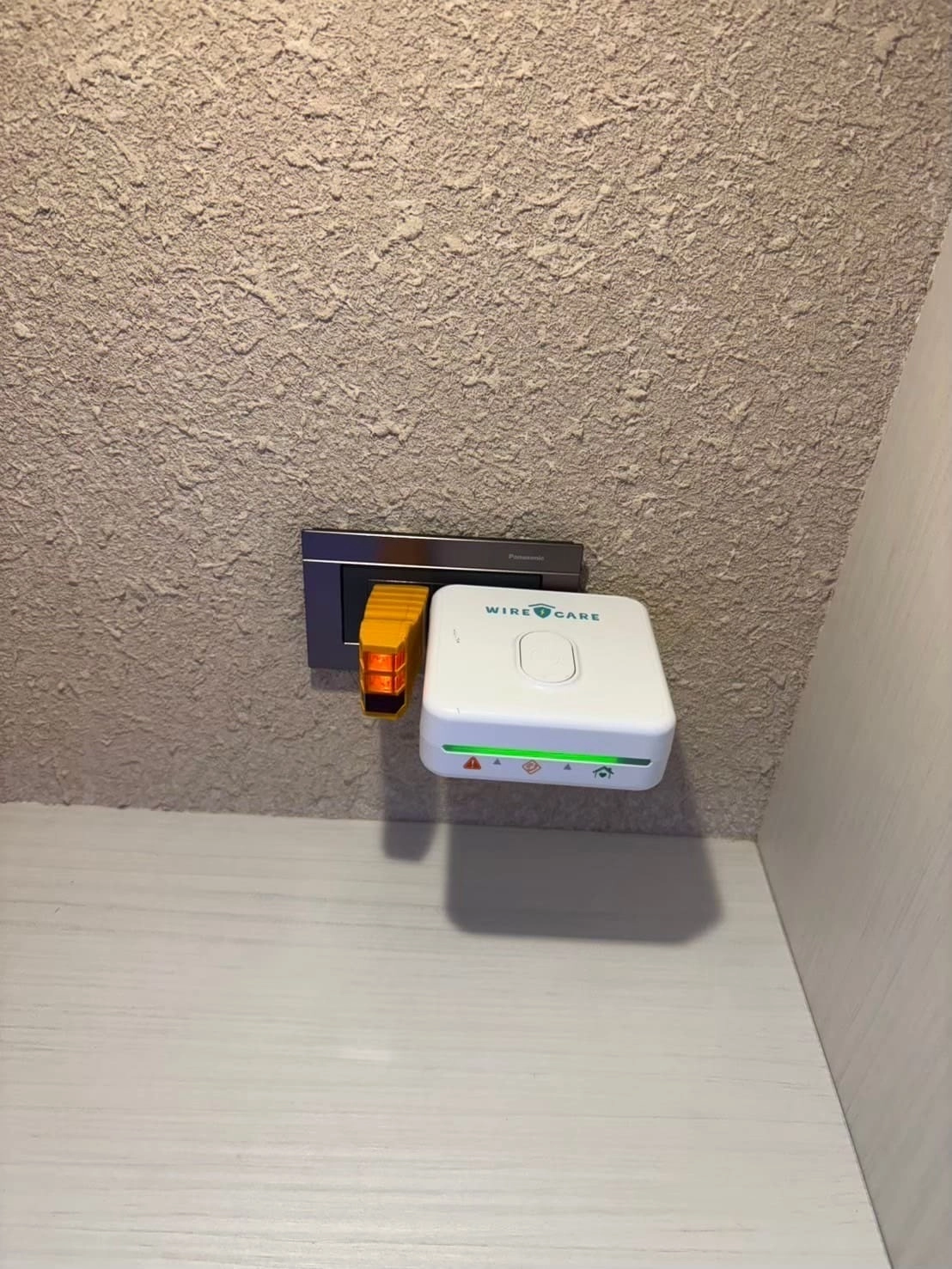 MUSE ARISTO 繆思雅集於綠裝修現場進行插頭電壓測試